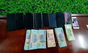 Đắk Lắk: Triệt xóa đường dây đánh bạc bằng hình thức đánh đề quy mô 500 triệu đồng/ngày