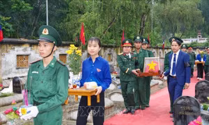 Truy điệu, an táng hài cốt liệt sỹ quân tình nguyện và chuyên gia Việt Nam hy sinh tại Lào