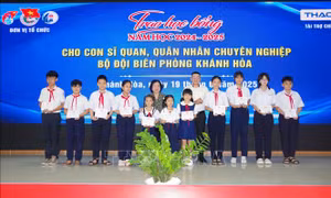 Trao học bổng cho con cán bộ, quân nhân chuyên nghiệp Bộ đội Biên phòng