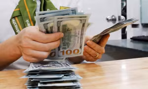 Những biến số nào sẽ làm gia tăng áp lực tỷ giá trong năm 2025?
