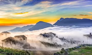 Núi Mẫu Sơn và hoa đào được chọn làm biểu trưng du lịch Lạng Sơn