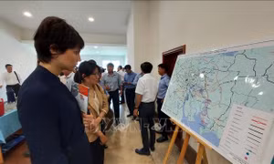 Phát triển hệ thống cảng biển và dịch vụ hậu cần cảng khu vực Cái Mép - Thị Vải theo hướng hiện đại