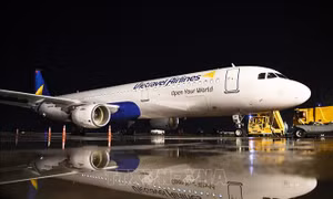 Vietravel Airlines hoàn 100% vé do ảnh hưởng sự cố va chạm tàu bay với chim