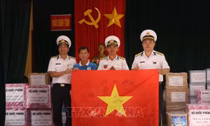 Kết thúc hải trình thăm, chúc Tết quân và dân trên các đảo Trường Sa