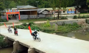 Rộn ràng không khí chuẩn bị cho Ngày bầu cử ở Sốp Cộp, Sơn La