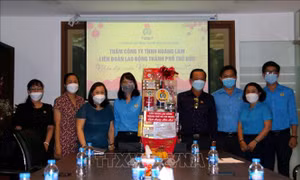 Thăm, chúc Tết các doanh nghiệp tiêu biểu, chăm lo tốt cho công nhân lao động