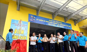 Thành phố Hồ Chí Minh ra mắt nhiều 'Điểm dừng chân' cho đoàn viên nghiệp đoàn xe ôm