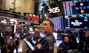 Phố Wall khởi sắc, Nasdaq Composite đi lên phiên thứ tư liên tiếp