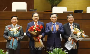 Quốc hội thông qua Nghị quyết bầu 3 Phó Chủ tịch Quốc hội