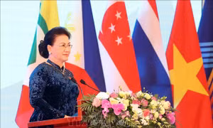 Đại hội đồng AIPA 41 tiếp tục ngày làm việc thứ hai, thảo luận nhiều vấn đề quan trọng