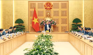 Xây dựng nền hành chính minh bạch, chuyên nghiệp, vì nhân dân phục vụ