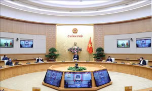 Thủ tướng chủ trì họp Thường trực Chính phủ bàn biện pháp ứng phó dịch COVID-19