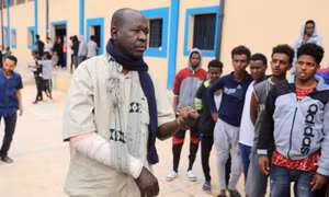 Giáo hoàng kêu gọi sơ tán người tị nạn khỏi trại tạm giam ở Libya