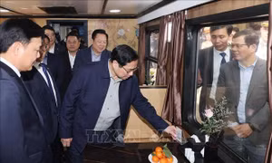 Thủ tướng Phạm Minh Chính kiểm tra công tác phục vụ hành khách tại Ga Hà Nội