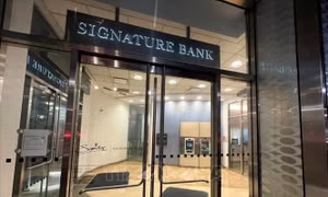Ủy ban thuộc Thượng viện Mỹ kêu gọi điều trần cựu CEO của SVB và Signature Bank