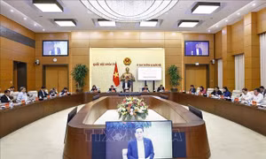 Chủ tịch Quốc hội chủ trì Phiên họp thứ nhất Ban Chỉ đạo tổng kết thực hiện Nghị quyết số 18-NQ/TW