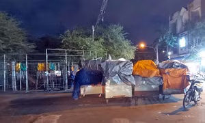 Tiểu thương chợ đêm Tân An vẫn bãi chợ