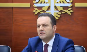 Italy bắt giữ cựu Tổng công tố Albania bị truy nã quốc tế do tham nhũng