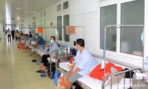 Phong tỏa nhiều khoa tại Bệnh viện Hữu nghị đa khoa Nghệ An