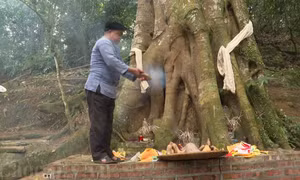 Lễ cúng rừng của người Mông ở Si Ma Cai