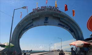 Đầu tư xây dựng đường ven biển phía Tây đảo Phú Quốc