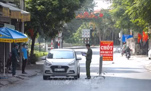 Những người liên tục bám chốt trong kỳ nghỉ lễ