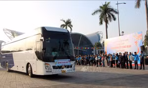 Hỗ trợ phương tiện đưa đoàn viên, người lao động về quê đón Tết