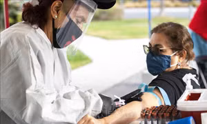 Chúng ta có cần tiêm mũi vaccine tăng cường mãi mãi để ngừa COVID-19?