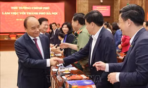 Thủ tướng Nguyễn Xuân Phúc làm việc với lãnh đạo chủ chốt Thành phố Hà Nội