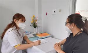 Nữ cán bộ dân số sát cánh cùng tuyến đầu phòng, chống COVID-19