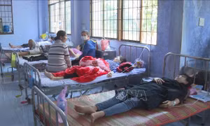 60 công nhân ở Trà Vinh nhập viện sau bữa trưa