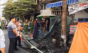 Hỏa hoạn thiêu rụi cửa hàng xe máy điện, 3 người trong 1 gia đình thiệt mạng