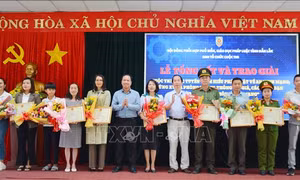 Nâng cao nhận thức về thông tin giả và thủ đoạn lừa đảo trên không gian mạng