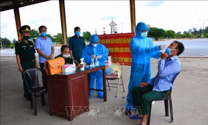 Nam Định và Thái Bình cấp bách, ngăn ngừa dịch bệnh lan rộng
