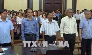 Nguyên Phó Thống đốc Ngân hàng Nhà nước Đặng Thanh Bình bị tuyên phạt 3 năm tù