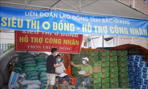 'Siêu thị 0 đồng' - sẻ chia khó khăn, hỗ trợ công nhân lao động ở tâm dịch Bắc Giang