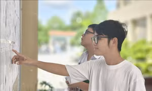 Thi tốt nghiệp THPT 2024: 98,96% thí sinh đến làm thủ tục dự thi