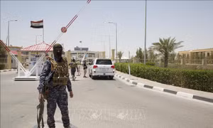Tấn công vào quân đội và dân thường tại Iraq