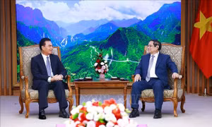Thủ tướng Phạm Minh Chính tiếp Bộ trưởng Bộ Kế hoạch và Đầu tư Lào