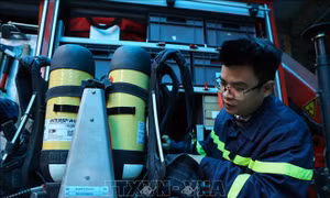 Cảnh sát PCCC Hà Nội sẵn sàng xử lý sự cố hỏa hoạn trong mùa lễ hội