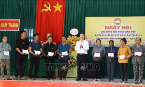 Ngày hội Đại đoàn kết đã trở thành cầu nối gần gũi giữa Đảng, chính quyền và nhân dân