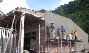 Ổn định chỗ ở cho đồng bào Ca Dong sau trận sạt lở núi kinh hoàng