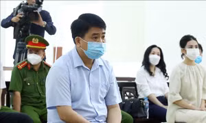 Phúc thẩm vụ chế phẩm Redoxy-3C: Bị cáo Nguyễn Đức Chung được giảm 3 năm tù