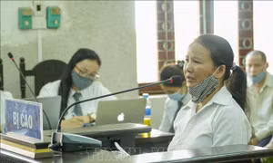 Điện Biên: Tiếp tục hoãn phiên tòa phúc thẩm xét xử mẹ của nữ sinh giao gà