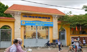 Cần Thơ: Nổ bình thí nghiệm khi thực hành, 5 học sinh bị xây xát  