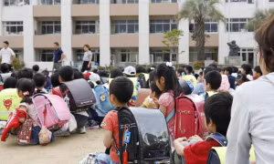 Nhật Bản thông qua các điều luật cấm ngược đãi trẻ em 