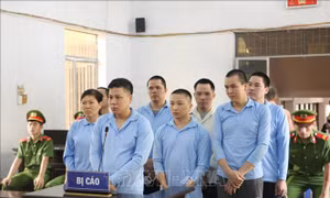  Y án sơ thẩm đối với 8 bị cáo tham gia ẩu đả làm 8 người thương vong