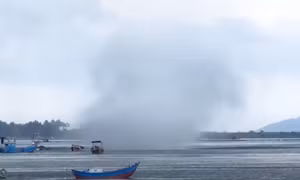 Vòi rồng xuất hiện ở Quảng Ninh không gây thiệt hại về người và tài sản