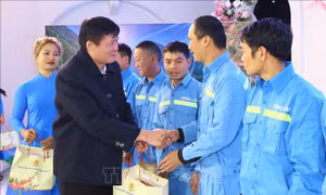 Sơn La: Hỗ trợ, tặng quà Tết cho công đoàn viên, người lao động