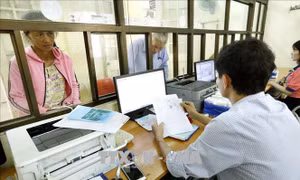 Khảo sát việc thực hiện chính sách khám bệnh, chữa bệnh bảo hiểm y tế